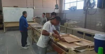 Promueve CESISPE oficio de carpinter�a en la poblaci�n del CIA Mexicali