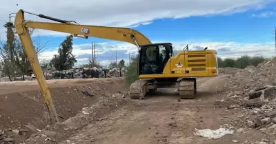 Intensifica CESPM trabajos de limpieza en drenes tula y M�xico en Mexicali