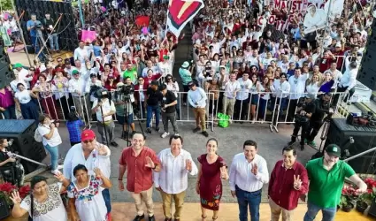 Claudia Sheinbaum ante militantes de Kanasn, Yucatn