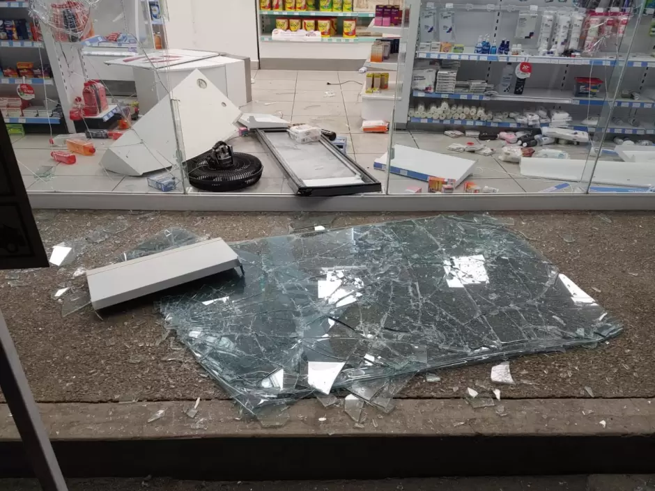 Policía municipal evita robo con violencia a comercio