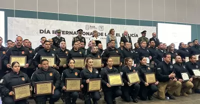 Se jubilan 23 y 18 agentes de la SSCP y FGEBC