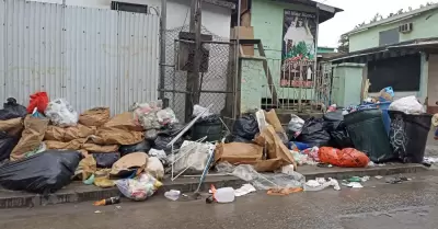 Vecinos de la colonia Durango denuncian la acumulacin de basura por falta de re