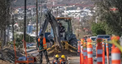 Trabajos de lnea de conduccin de agua potable de planta potabilizadora Nopaler