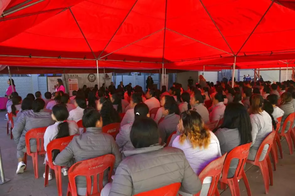 Degustacin de rosca de Reyes a mujeres privadas de la libertad en el cereso de Tijuana