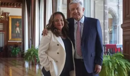 Sanjuana Martnez y Andrs Manuel Lpez Obrador