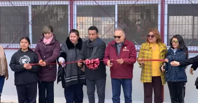 Entrega de becas de aprovechamiento escolar