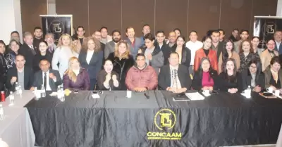 "Terrible" Morales y Leyzaola se re�nen con maestros y abogados