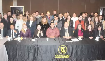 "Terrible" Morales y Leyzaola se re�nen con maestros y abogados