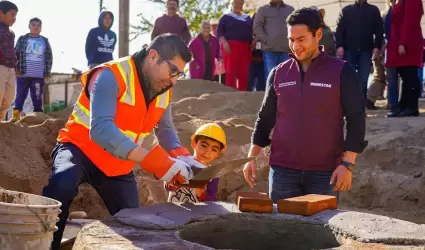 Arranca Armando Ayala obra de red de drenaje en Maneadero