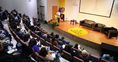 CETYS lleva a cabo d�cimo coloquio de investigaci�n y promueve el uso de la IA e