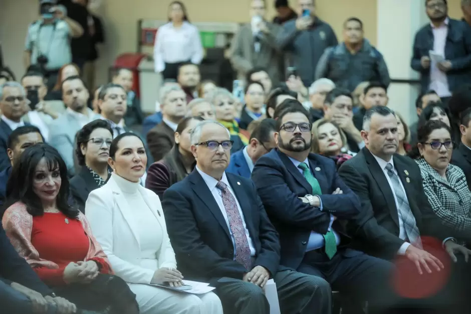 Conmemora gobierno del estado 72 aniversario de Baja California