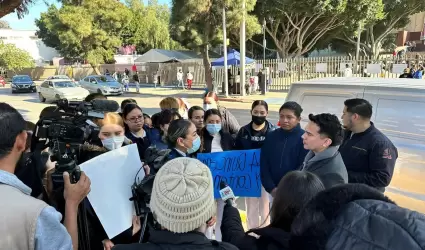 Atiende demandas de personal de enfermer�a