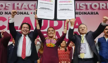 Claudia Sheinbaum recibe constancia como candidata presidencial de Morena