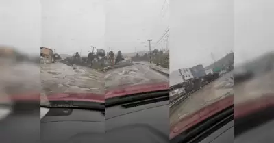 Vecinos denuncia problem�tica con baches en Hacienda Delicias 2