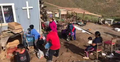 Brinda gobierno de Ensenada apoyo a familia afectada por el incendio de su vivie