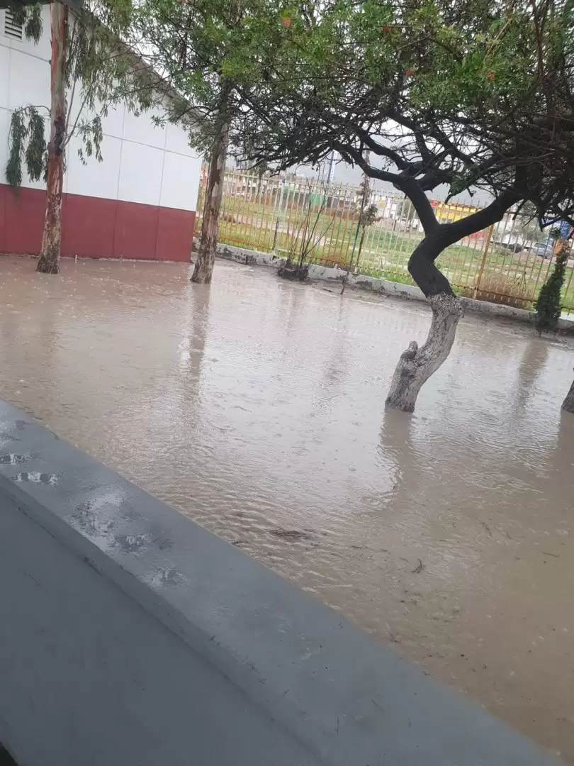 Primaria del Ejido Ojo de Agua se inunda cada vez que llueve; piden ayuda a las autoridades