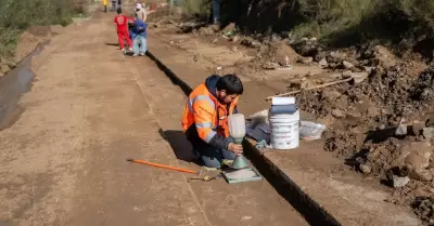 Avanza CESPTE en trabajos de introducci�n de alcantarillado sanitario en la colo