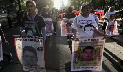 Padres de normalistas