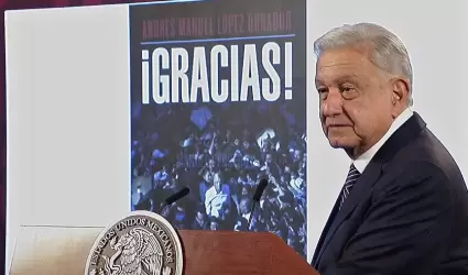 AMLO da a conocer portada de su ltimo libro titulado "Gracias!"