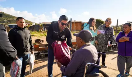 Apoyos a familias de Lomas del Aguajito y El Salitral