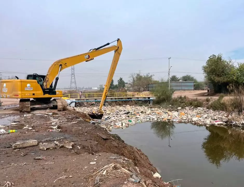 Limpieza de sistemas de drenaje sanitario y pluvial de Mexicali