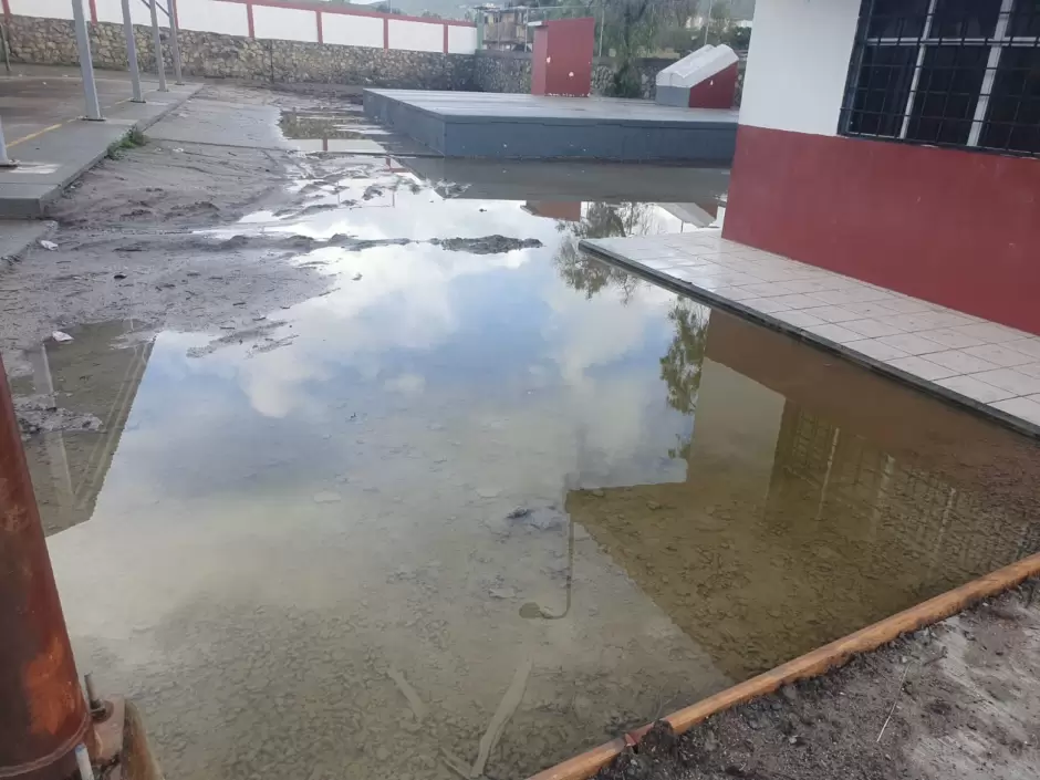 Escuelas de Ojo de Agua afectadas tras lluvias