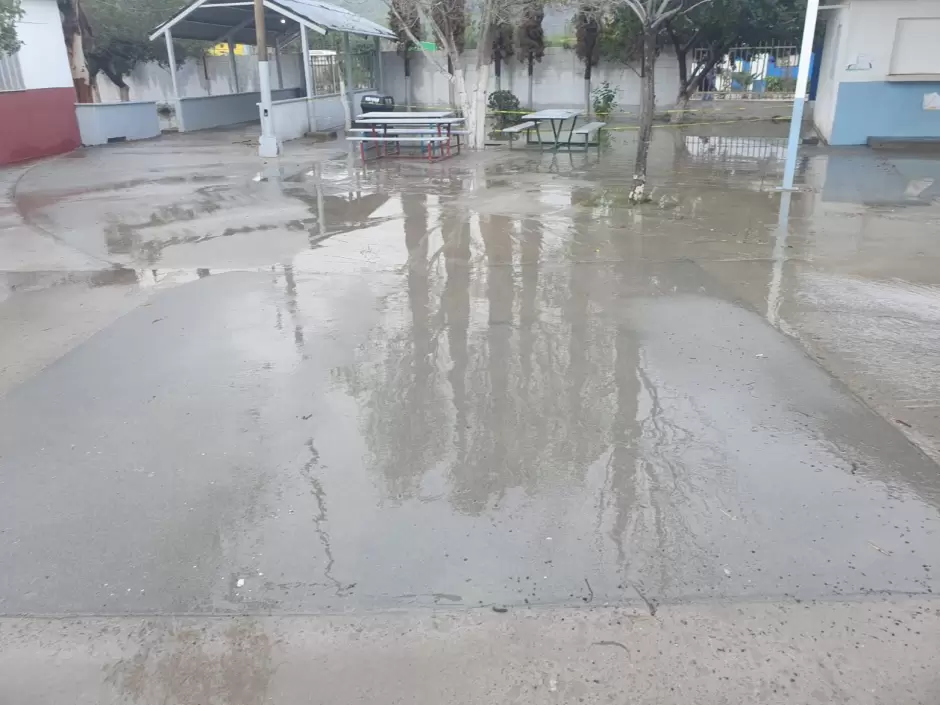 Escuelas de Ojo de Agua afectadas tras lluvias