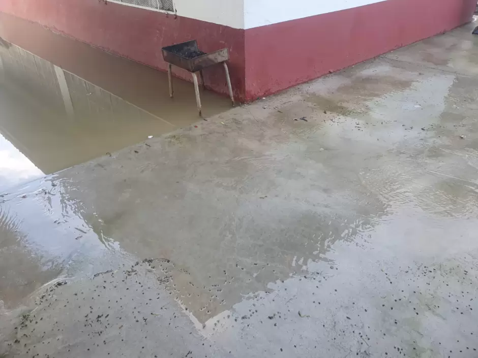 Escuelas de Ojo de Agua afectadas tras lluvias