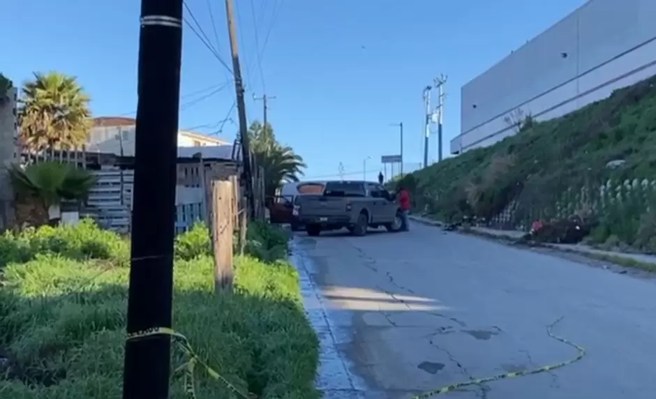 Localizan cadver al interior de vehculo abandonado en colonia El Dorado