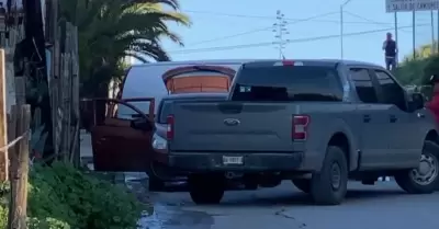 Localizan cadver al interior de vehculo abandonado en colonia El Dorado