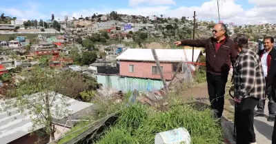 Atiende CESPT a residentes de la calle Tomas Estvez de la colonia del ro