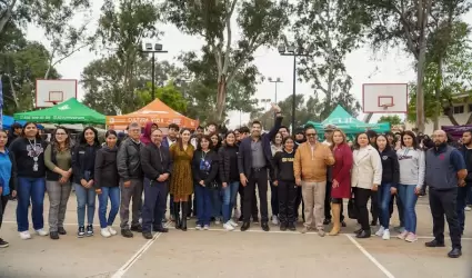 Inaugura Armando Ayala la Feria Vocacional en el Cobach Ensenada