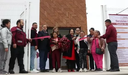 Inaugura Araceli Brown Velatorio DIF Rosarito