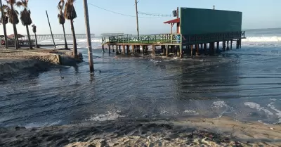 Playas locales por alto oleaje