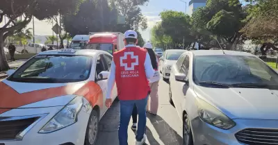 Boteo de la colecta anual de la Cruz Roja de Tijuana