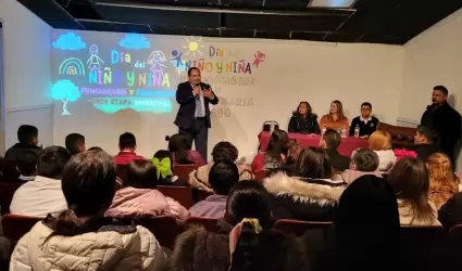 Participan estudiantes de Tecate en eleccin de nio y nia funcionario y funcio