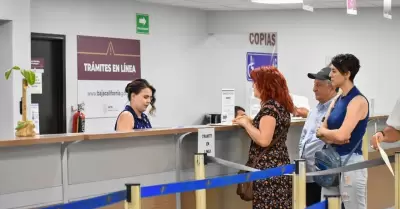 Invitan a ciudadana a aprovechar el 5% de descuento durante marzo en el trmite