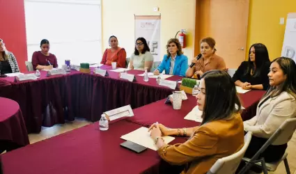 Mesa de dilogo con especialistas en el marco del Da Mundial de Concienciacin