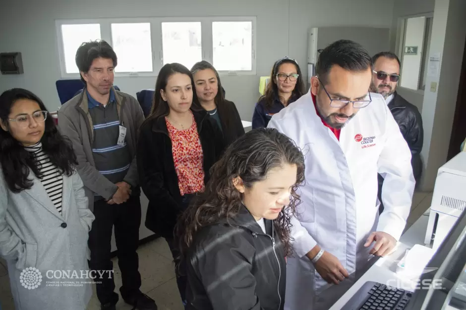 Imparten taller sobre citometra de flujo en el CICESE