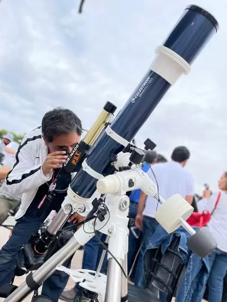 Eclipse solar 2024 en el Planetarium de Torren.