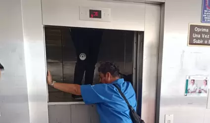 Enfermera atrapada