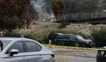 Lo detienen en alcoholmetro de Tijuana y le encuentran un tambo con un cadver