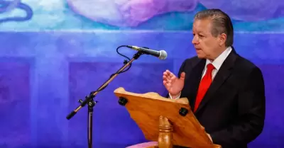 Exministro Arturo Zald�var