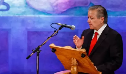 Exministro Arturo Zald�var