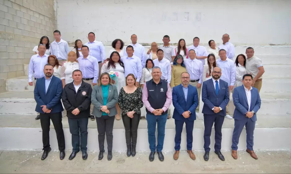 Ceremonia de matrimonios colectivos al interior del centro penitenciario de Ensenada