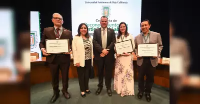 La UABC reconoci a 269 docentes por su entrega y dedicacin