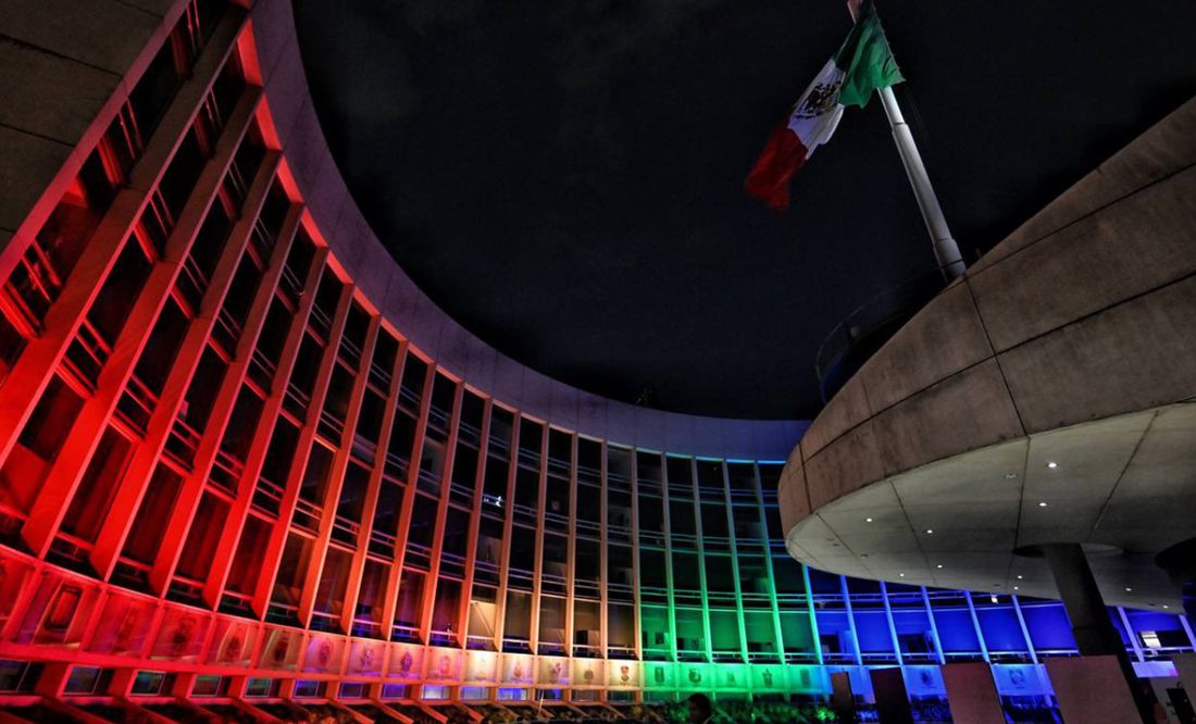 Senado Colour Llenan de colores el Senado en Día Internacional contra la Homofobia ...