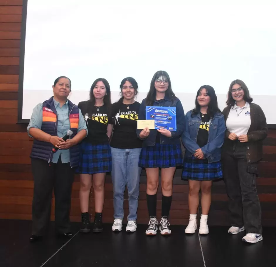 Ganadores de concurso de video