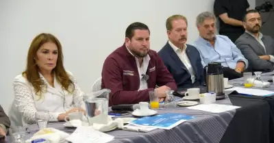 CDT present sus proyectos a candidato a la alcalda de Tijuana, Ismael Burgueo