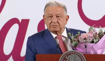 Andrs Manuel Lpez Obrador felicita a las mams en su da